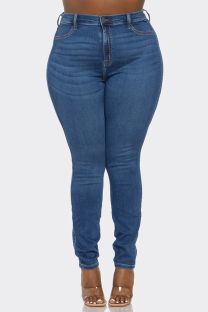 Gianna Jeans Plus- Medium Denim